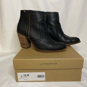 Lucky Brand Women’s Eugina leather heeled double zip ankle boots